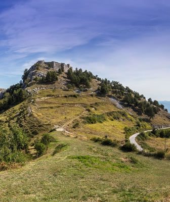 Castle Resort competition: una fortezza abbandonata da trasformare in una struttura ricettiva favolosa