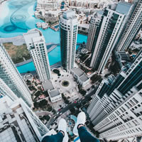 Stage a Dubai da iGuzzini e Whitespace