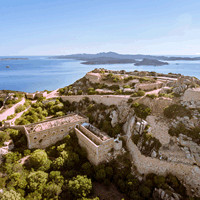 Military Museum. Un museo di storia militare da incastonare nello splendido paesaggio di Palau in Sardegna