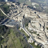 La migliore sistemazione per il borgo Mercatale di Urbino