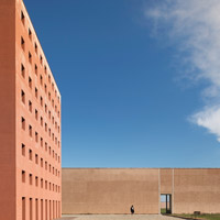 Spazi sacri -  laboratorio di fotografia e video di architettura al cimitero di San Cataldo