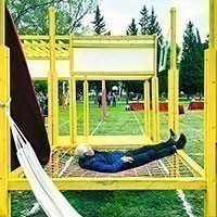 Lecce. Il parco giochi firmato Tomas Ghisellini Architetti basato su riciclo, convivialità e autocostruzione