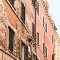 Rigenerazione urbana: piani comunali, obbligo concorsi e incentivi nel Ddl all'esame del Senato