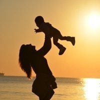 Bonus baby-sitting: al via le domande online anche per i liberi professionisti