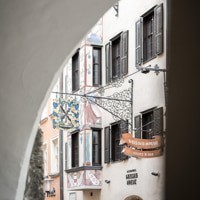 Rendez-vous con Mozart: nel cuore di Innsbruck noa* ridisegna lo storico hotel meta di celebri viaggiatori