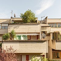 Giancarlo De Carlo nel centenario. Le fotografie di Mario Ferrara del Villaggio Matteotti