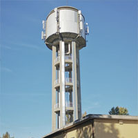 Un "albero urbano" a Faenza: progetto di verde verticale per la ex torre idrica