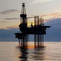 Piattaforme petrolifere marine, rimuoverle o dar loro un futuro?