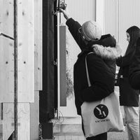 Yacademy e l'architettura off-site: verso un futuro adattabile, sostenibile e globale