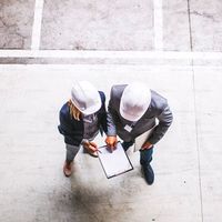 Requisiti per la costituzione delle società tra professionisti alleggeriti dalla legge annuale per la concorrenza 2025
