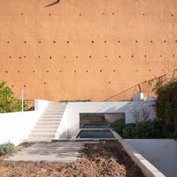 Riuso e ampliamento dell'esistente in Spagna. Elisa Valero e Fuensanta Nieto a Napoli