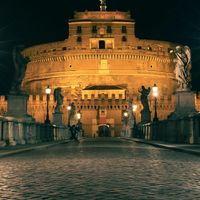 Progettare la luce: principi, regia e due casi studio tra Firenze e Roma