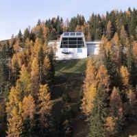 Sesto (Bz), da ex funivia a "casa" di Reinhold Messner: il progetto di upcycling di Plasma Studio