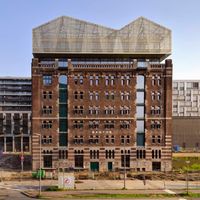 Rotterdam, il Nederlands Fotomuseum trova casa nell'ex magazzino Santos restaurato