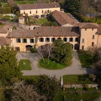 Architettura come cura: una casa di riposo in una villa storica lombarda