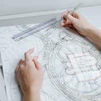 Tolleranze di cantiere, lo scostamento non deve per forza essere realizzato contestualmente agli interventi autorizzati