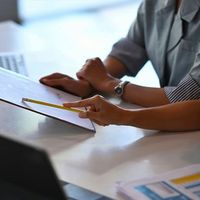Contratti pubblici di servizi di architettura e ingegneria, l'Anac approva il bando-tipo