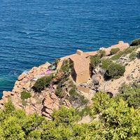 Abitare Costa Paradiso: architettura, paesaggio e comunit&agrave; nel segno di Alberto Ponis
