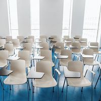Qualità dell'aria indoor: in arrivo le regole per scuole, uffici e ospedali